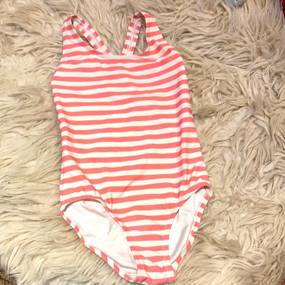 ❌ SOLD ❌ Girls one piece swimsuit